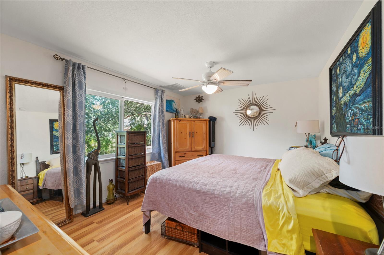 PALM SHORES - Residential