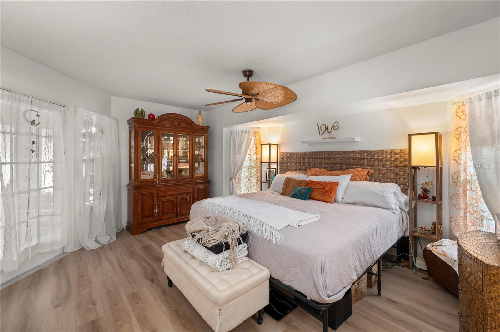 PALM SHORES - Residential