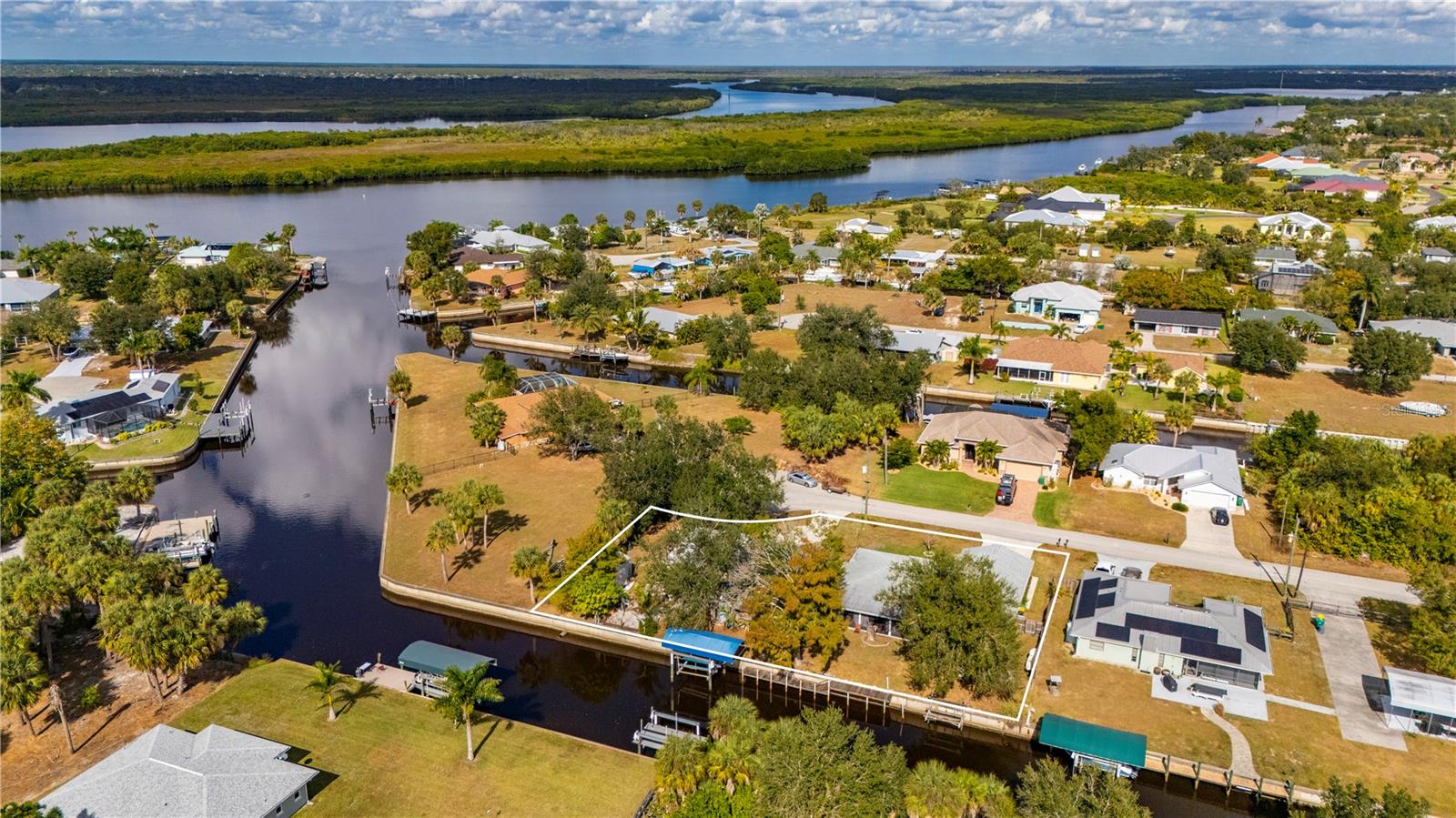 PALM SHORES - Residential