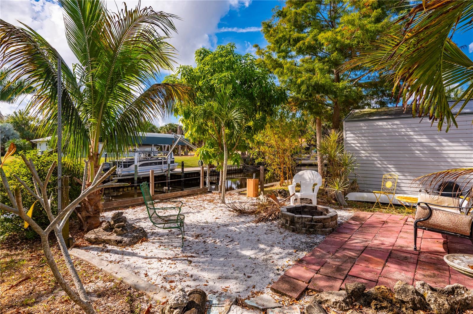 PALM SHORES - Residential