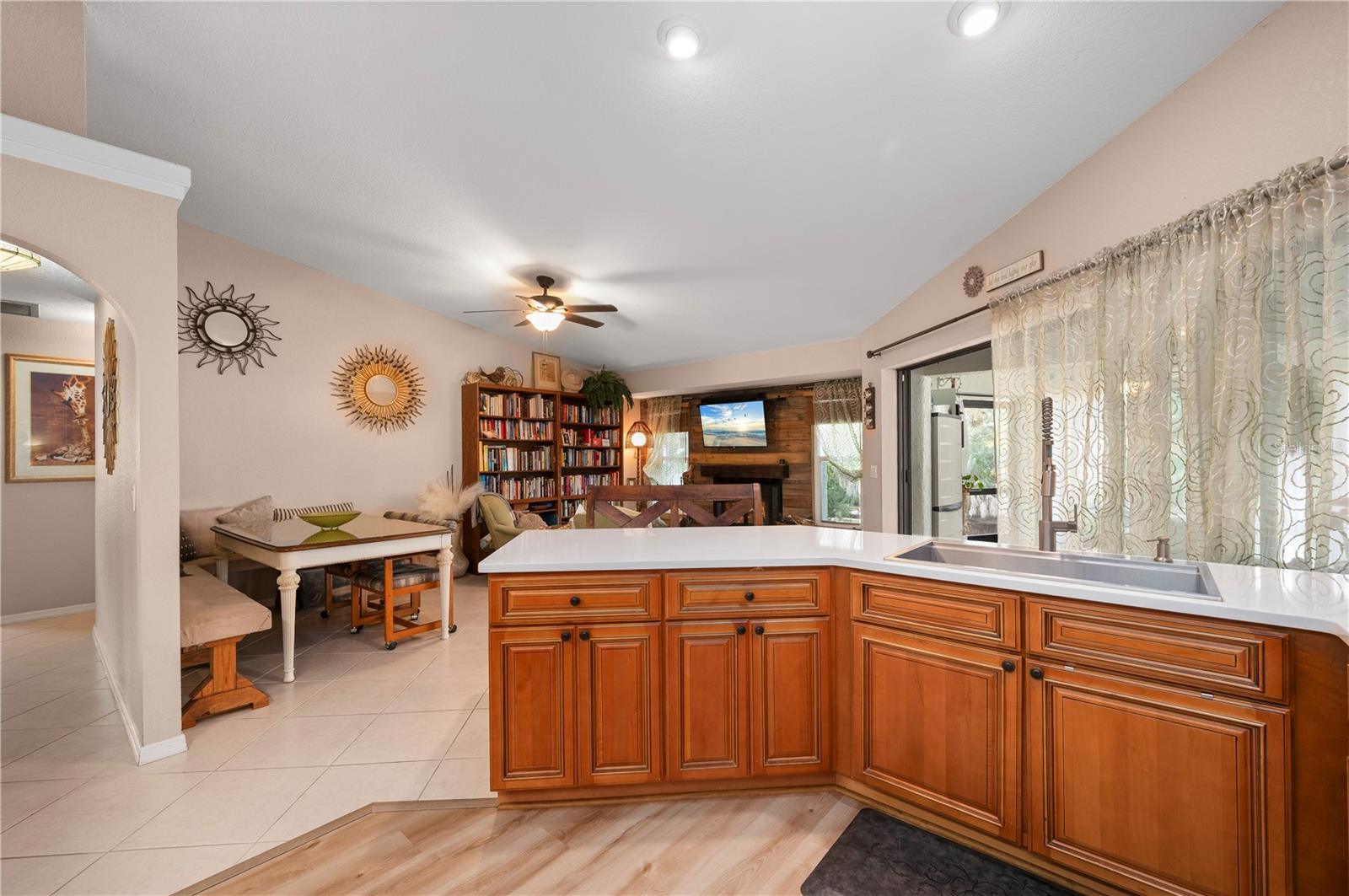 PALM SHORES - Residential