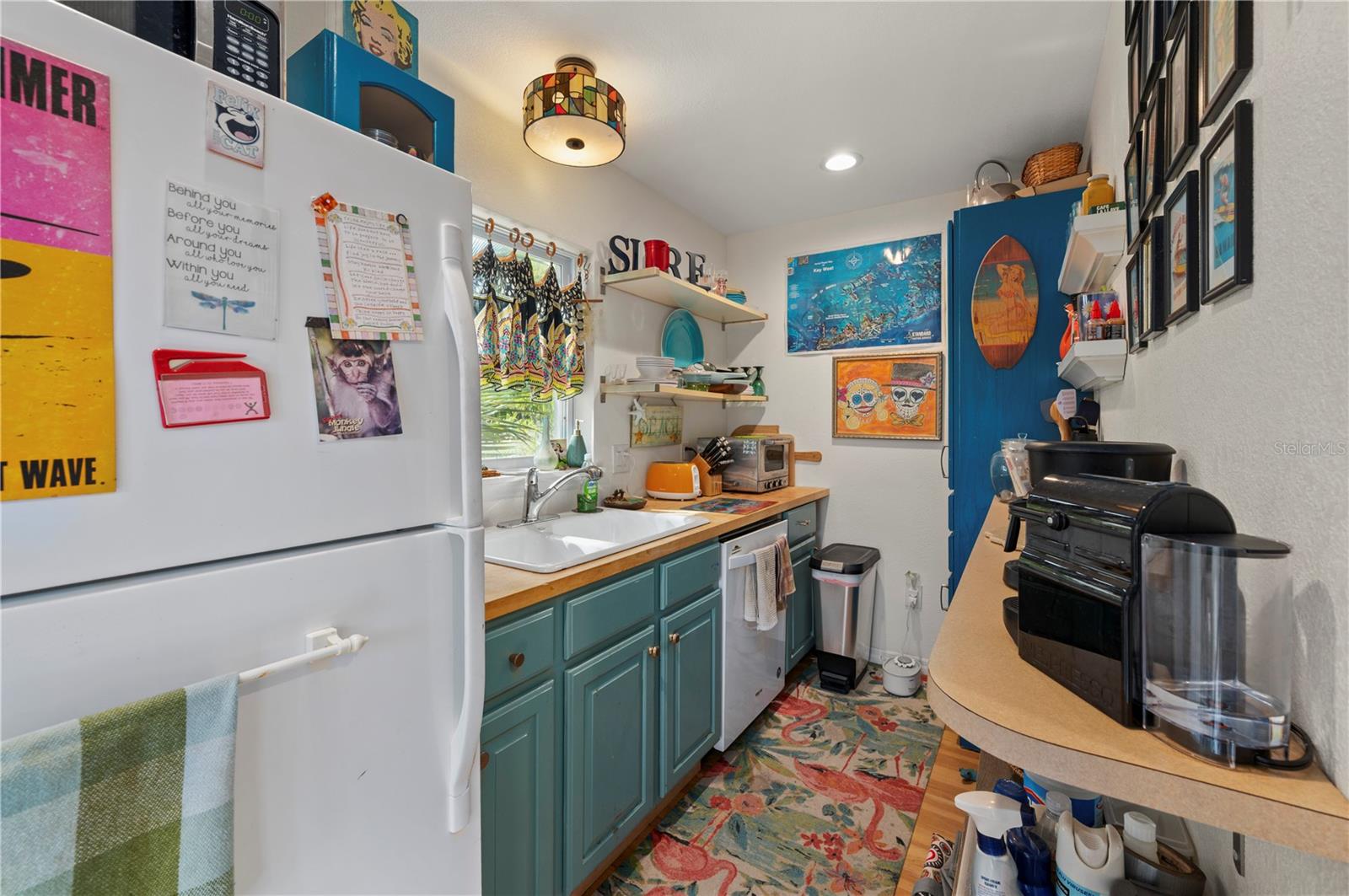 PALM SHORES - Residential