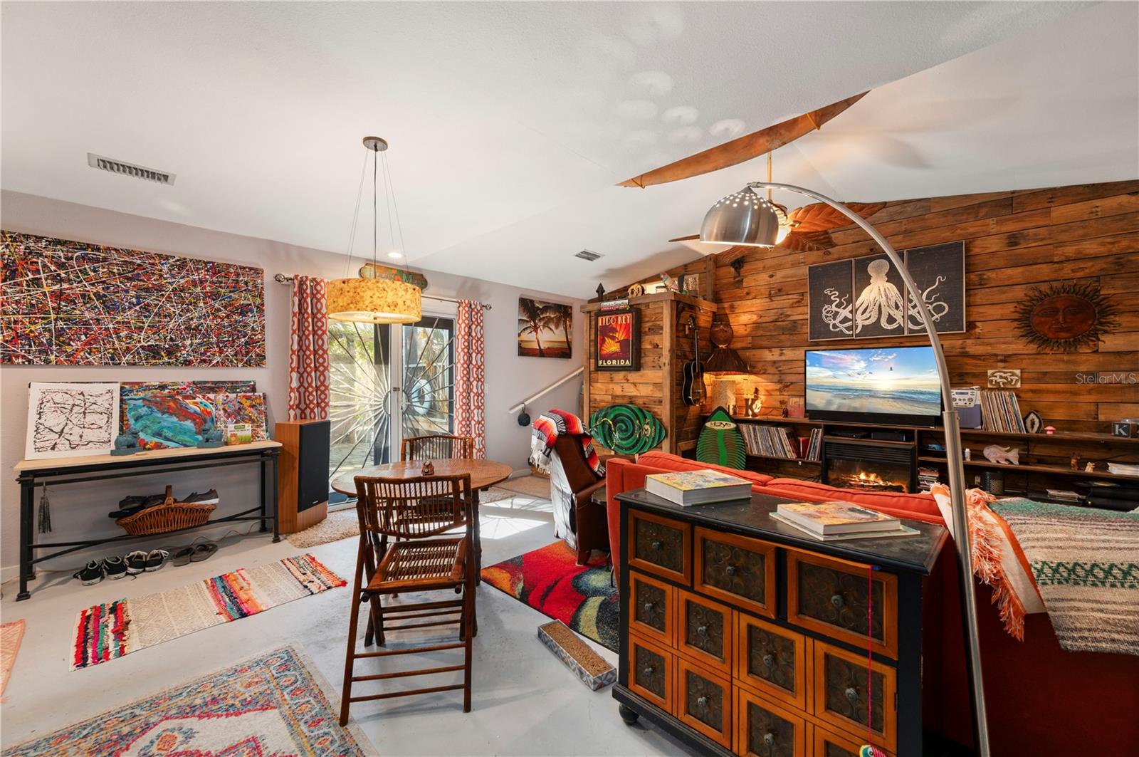 PALM SHORES - Residential