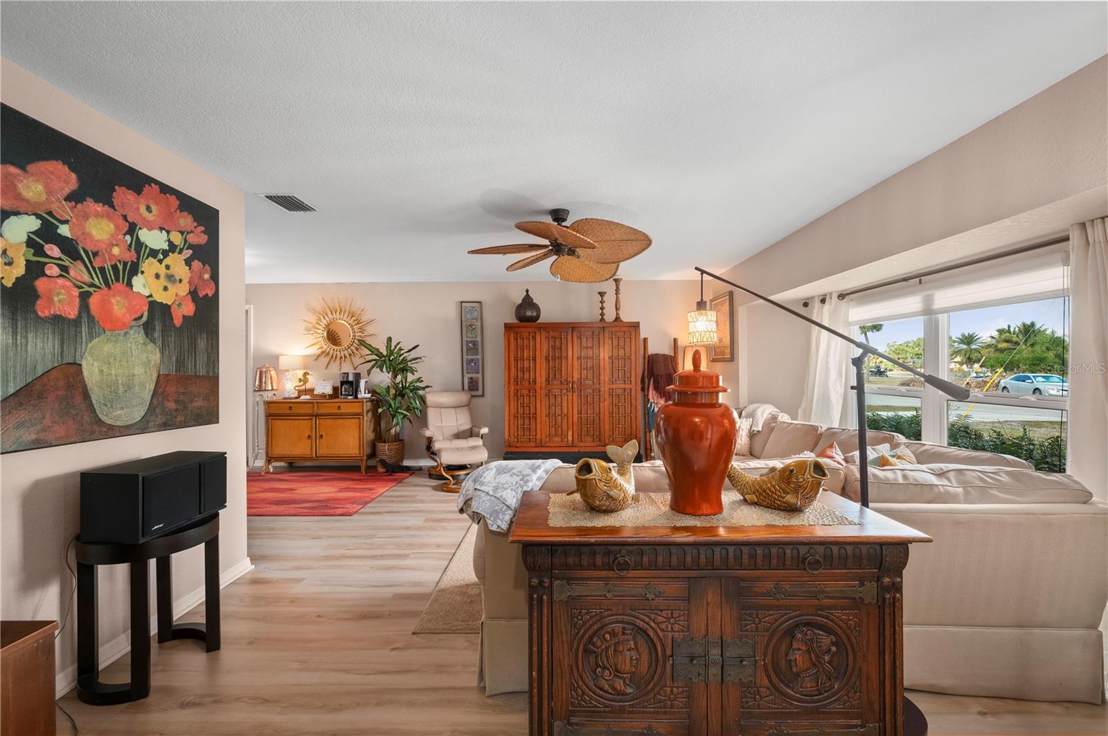 PALM SHORES - Residential