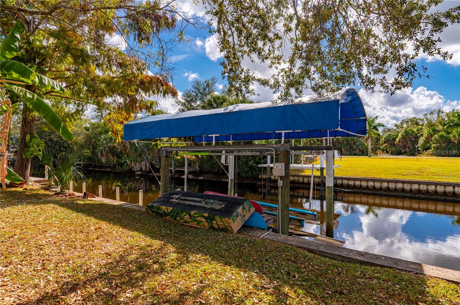 PALM SHORES - Residential