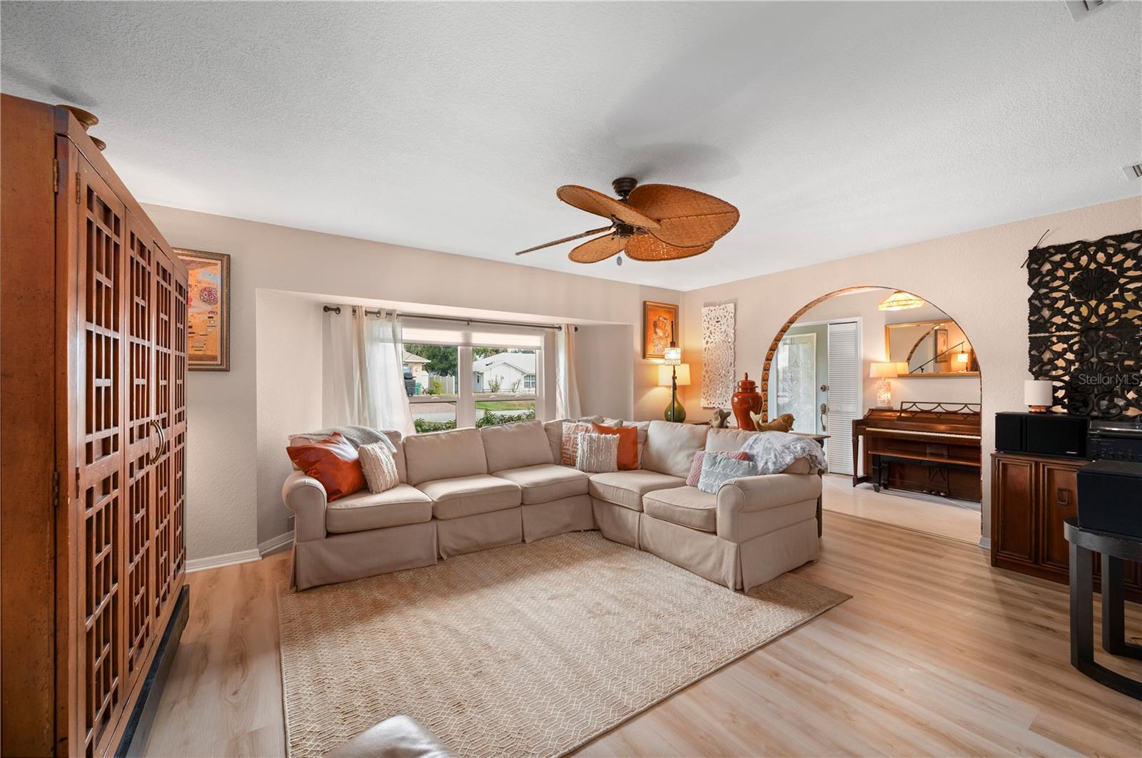 PALM SHORES - Residential