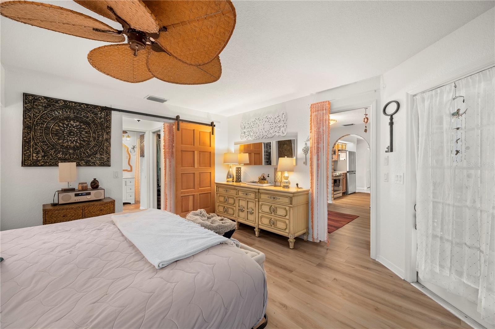 PALM SHORES - Residential