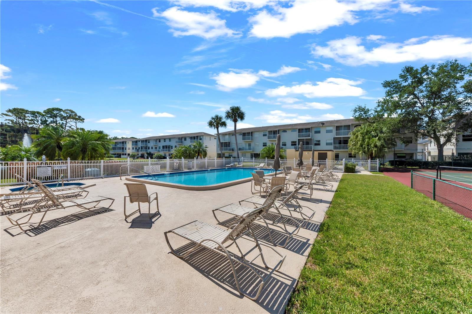 6000 PARK PLACE CONDO - Residential