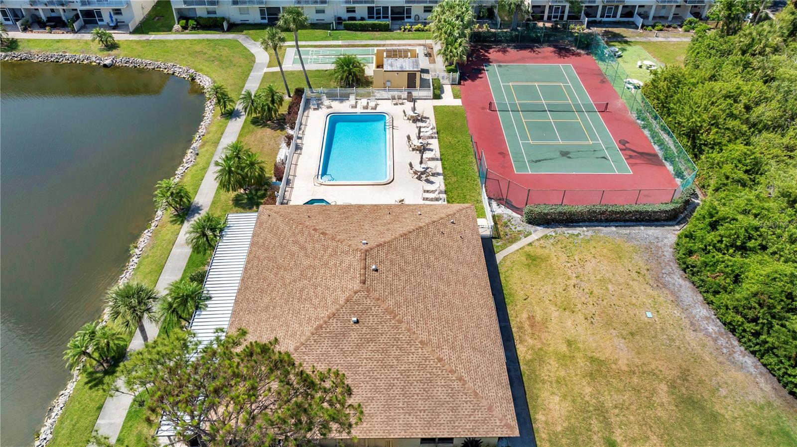 6000 PARK PLACE CONDO - Residential