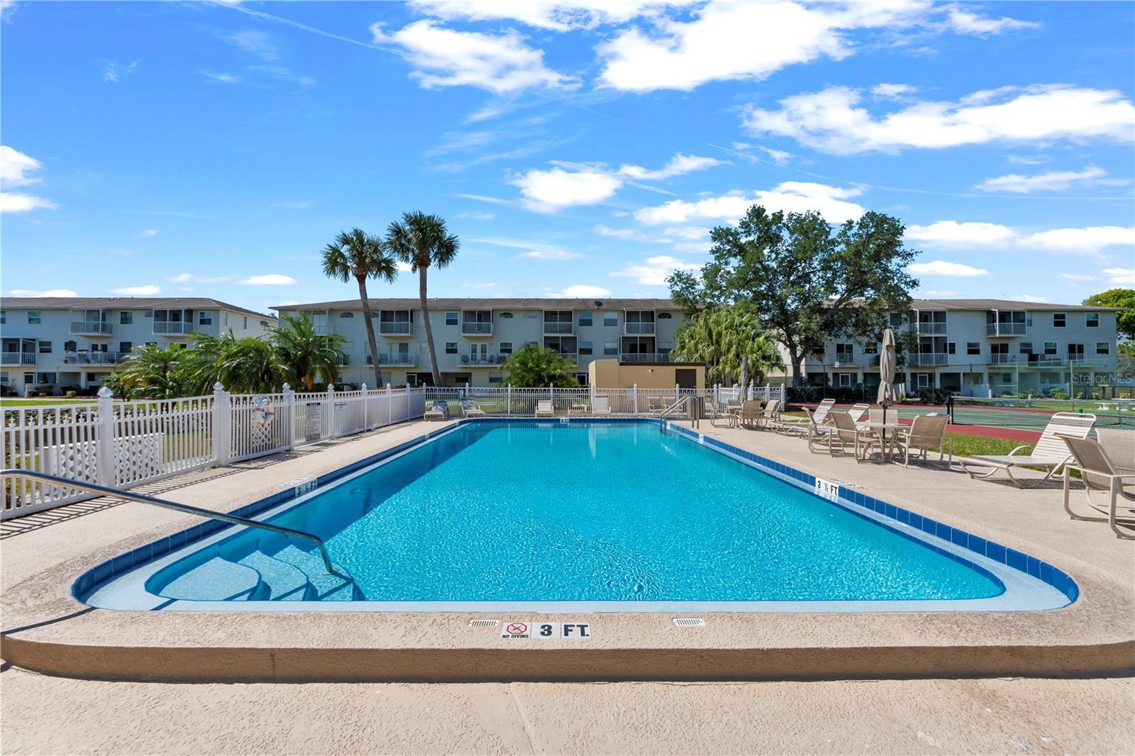 6000 PARK PLACE CONDO - Residential