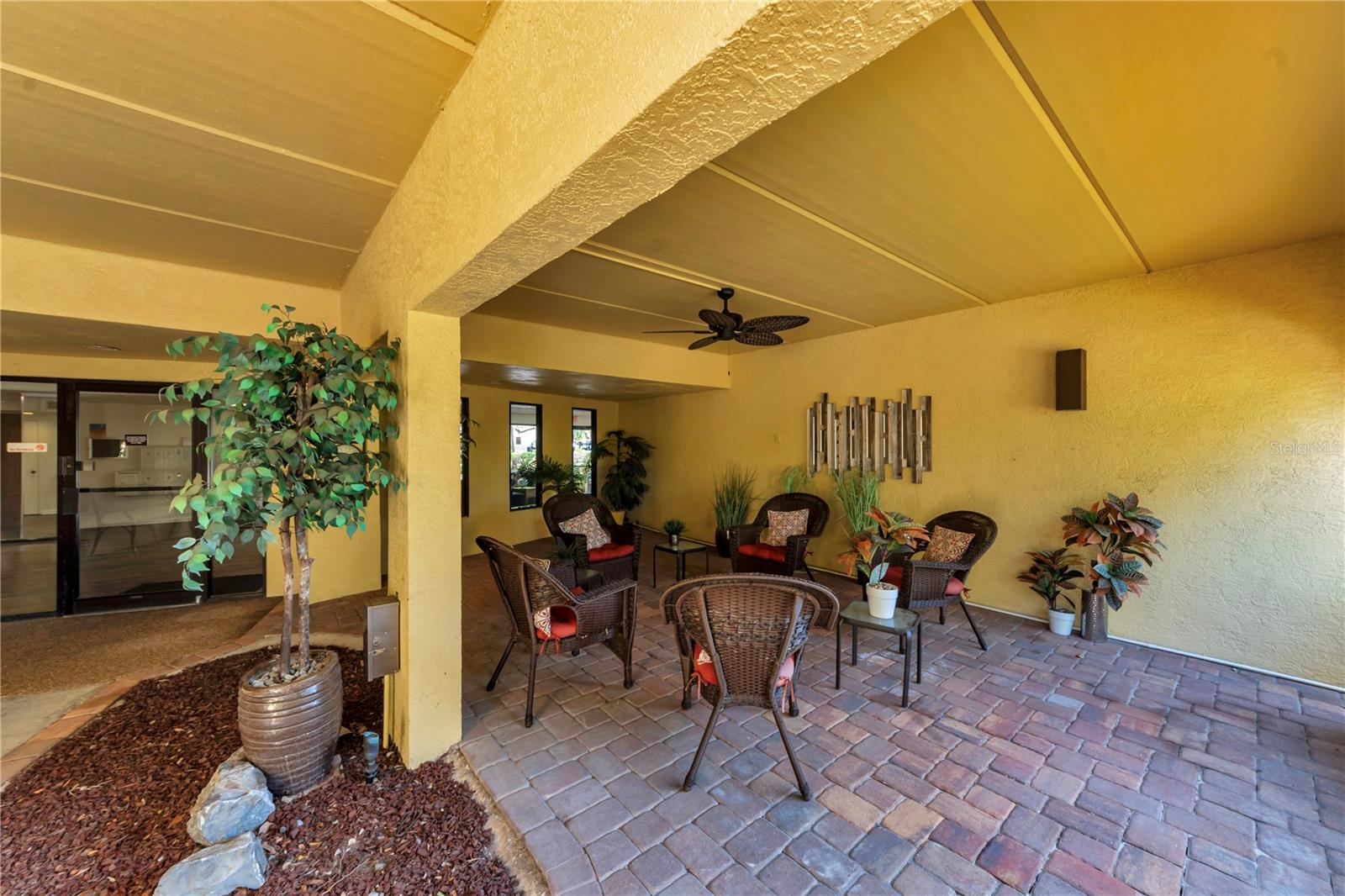 6000 PARK PLACE CONDO - Residential