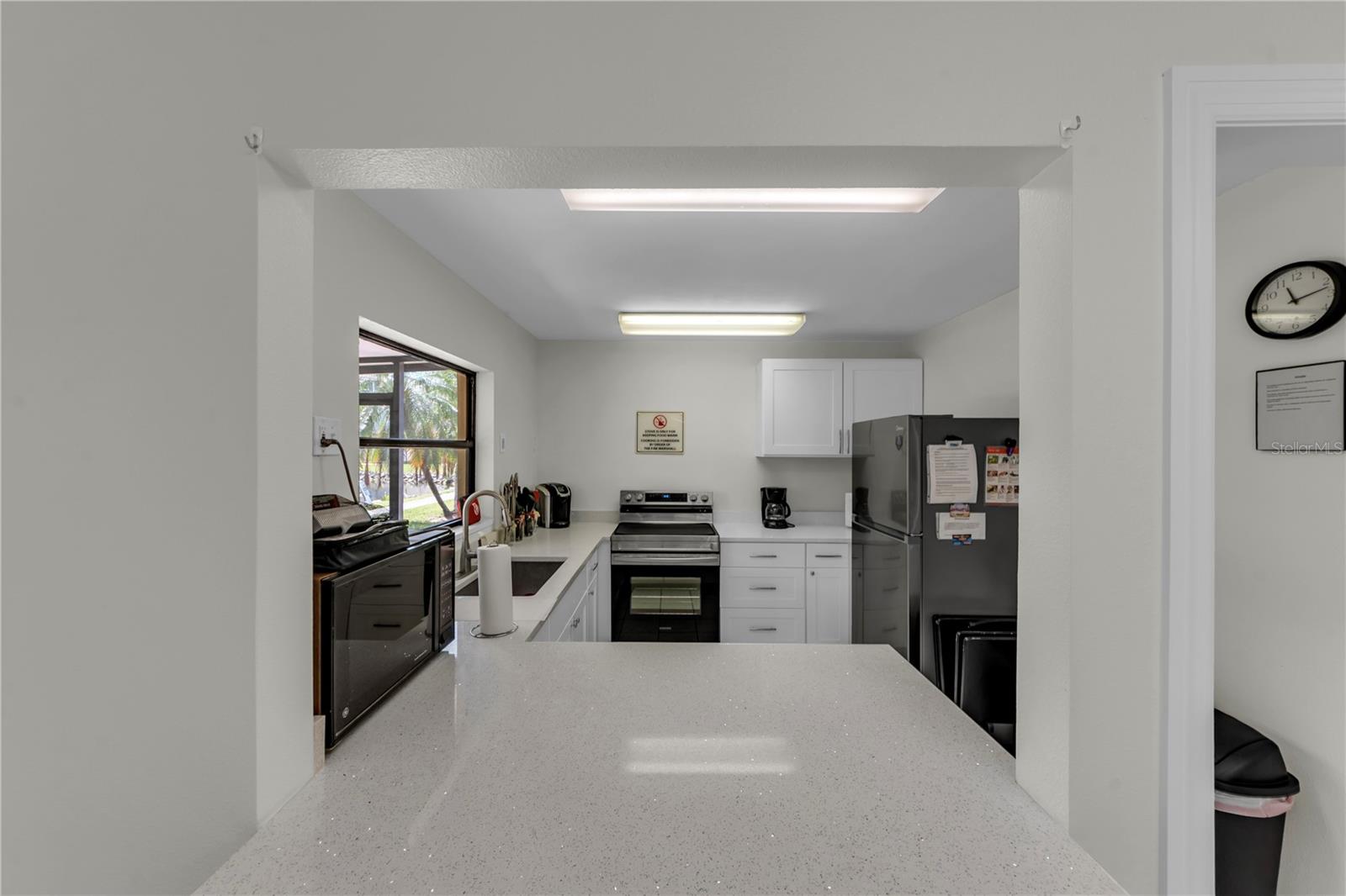 6000 PARK PLACE CONDO - Residential