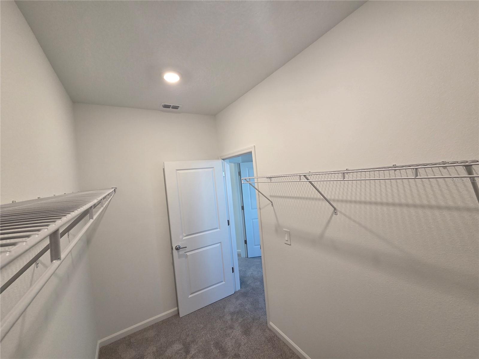 WELLNESS RDG PH 1-B - Residential Lease