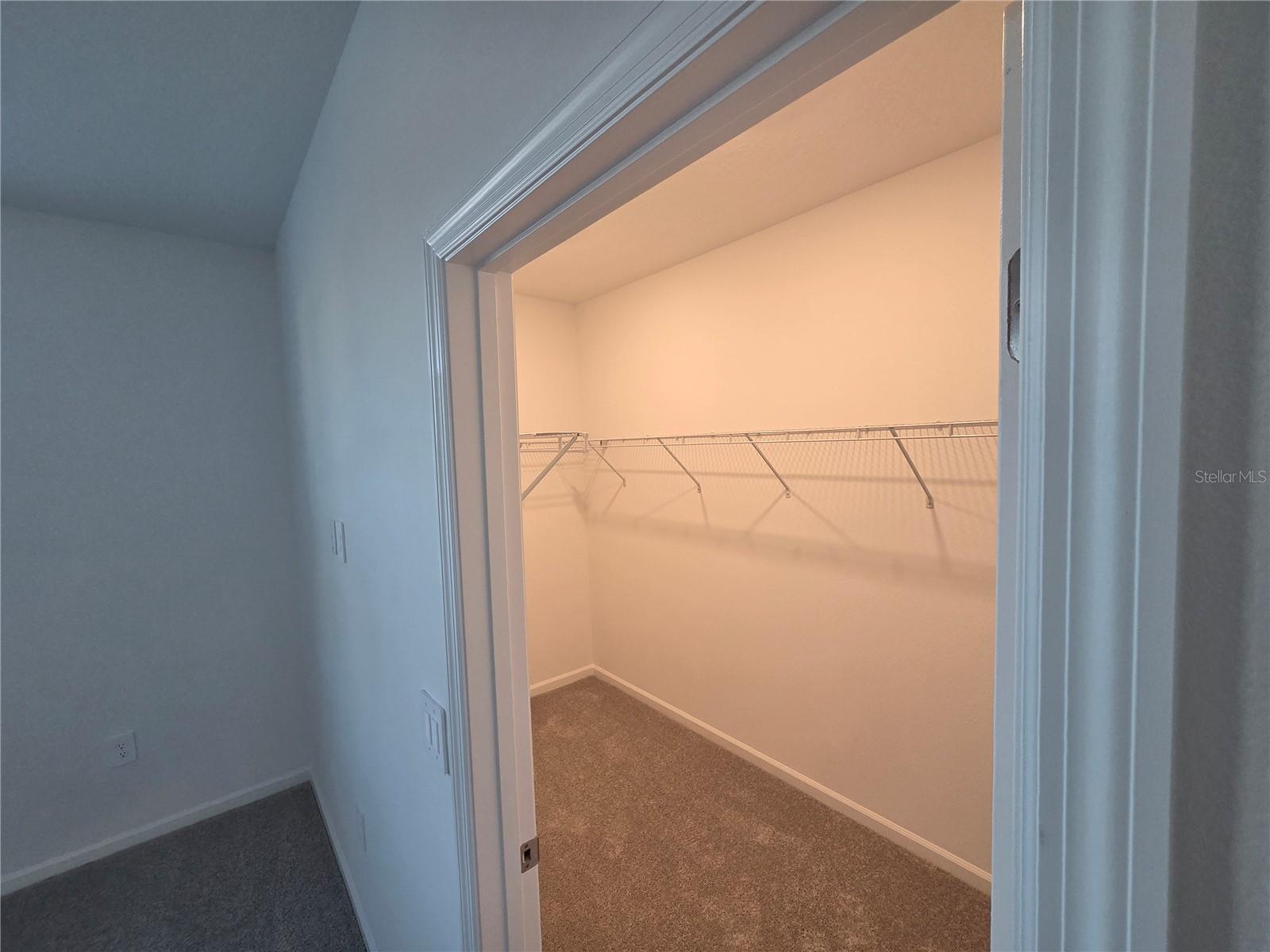 WELLNESS RDG PH 1-B - Residential Lease