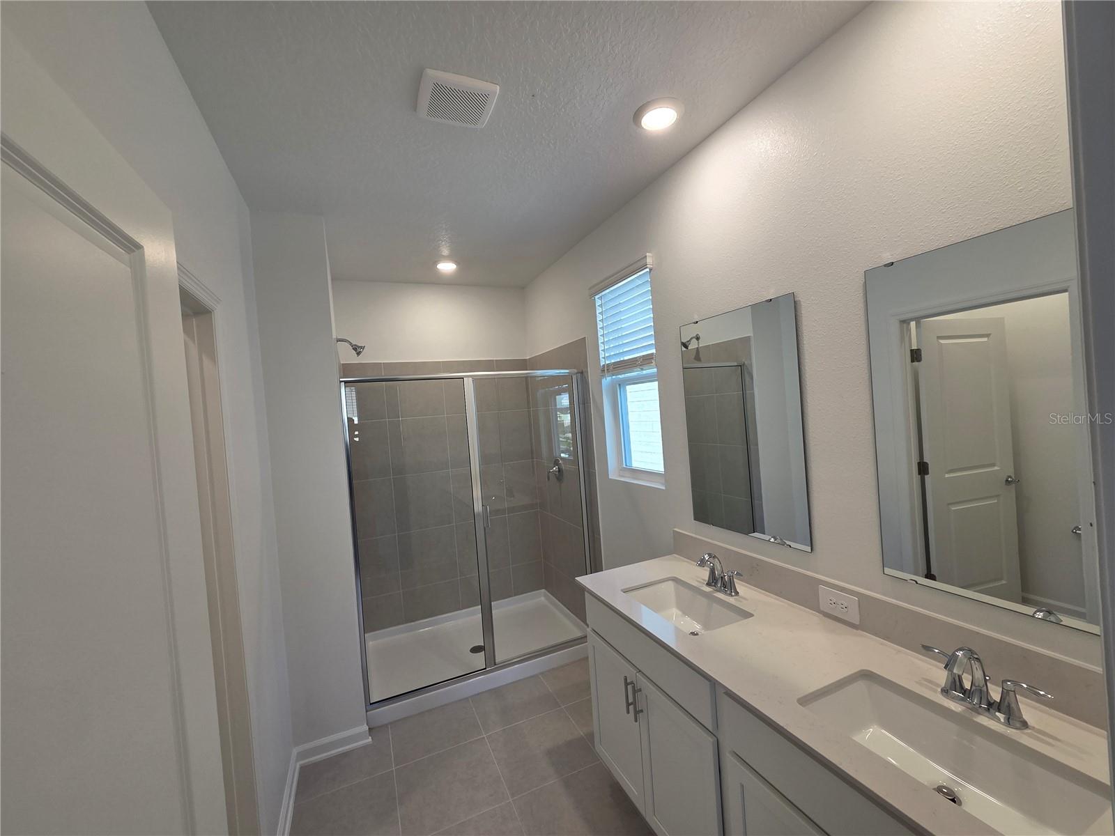 WELLNESS RDG PH 1-B - Residential Lease