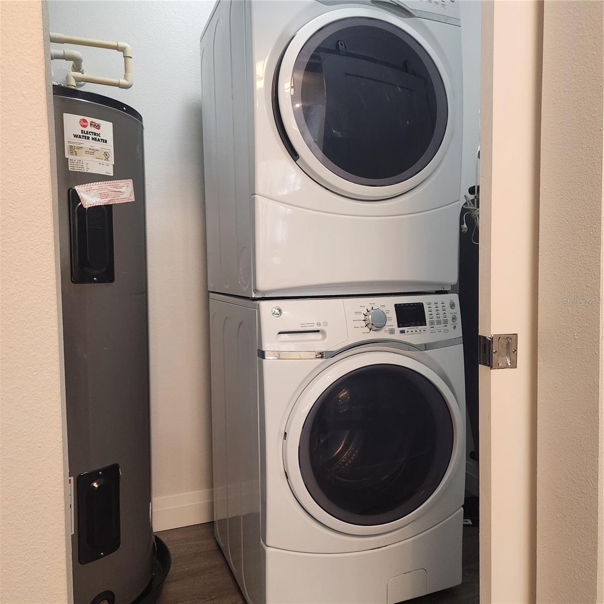 GROVE RESORT AND SPA HOTEL CONDOMINIUM U - Residential