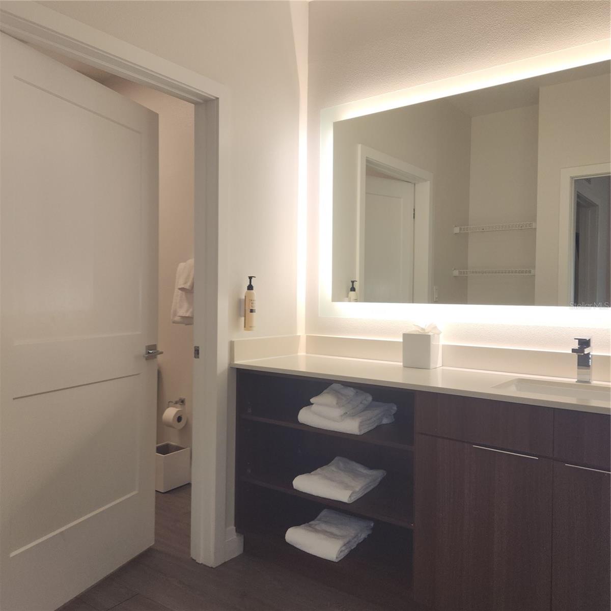 GROVE RESORT AND SPA HOTEL CONDOMINIUM U - Residential