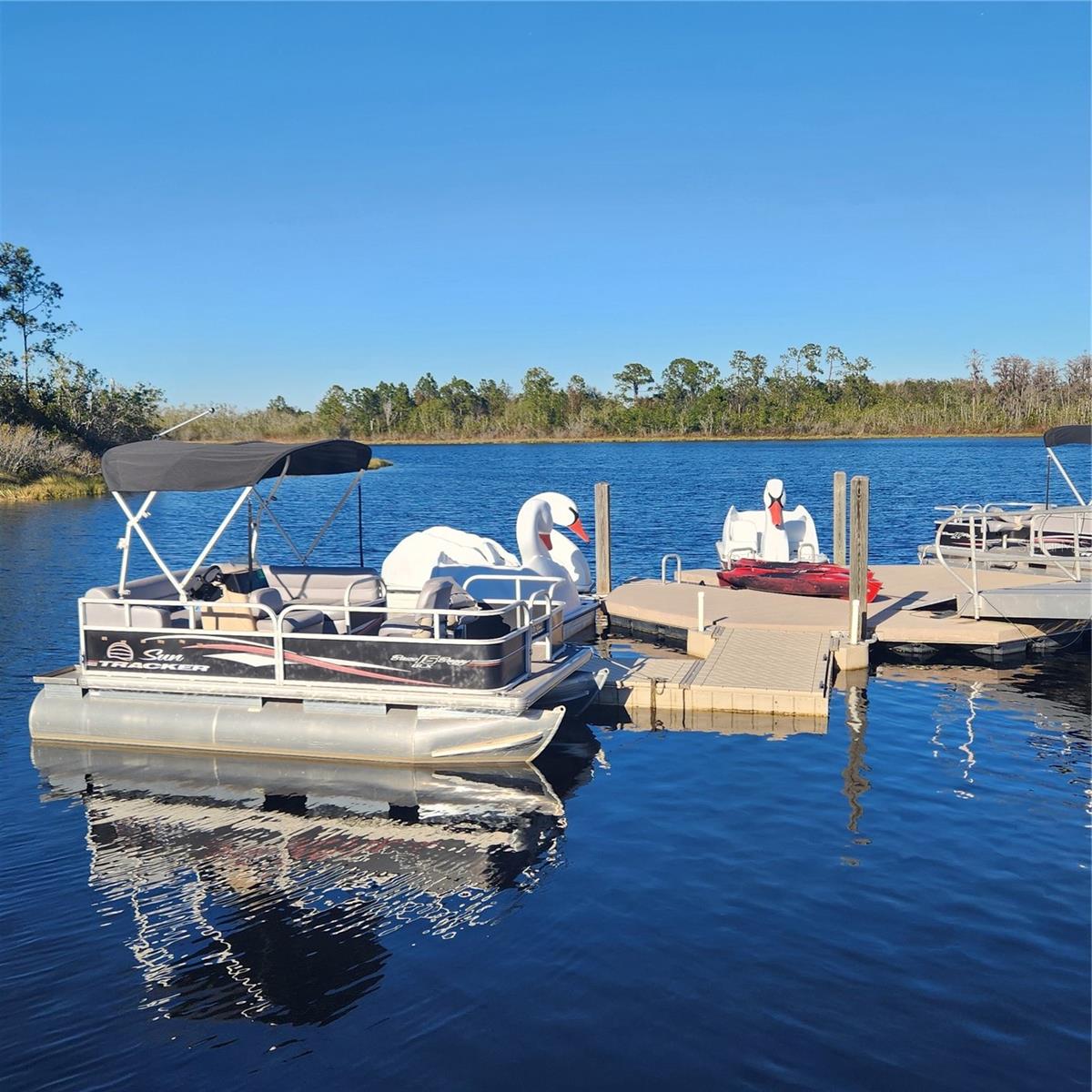 GROVE RESORT AND SPA HOTEL CONDOMINIUM U - Residential