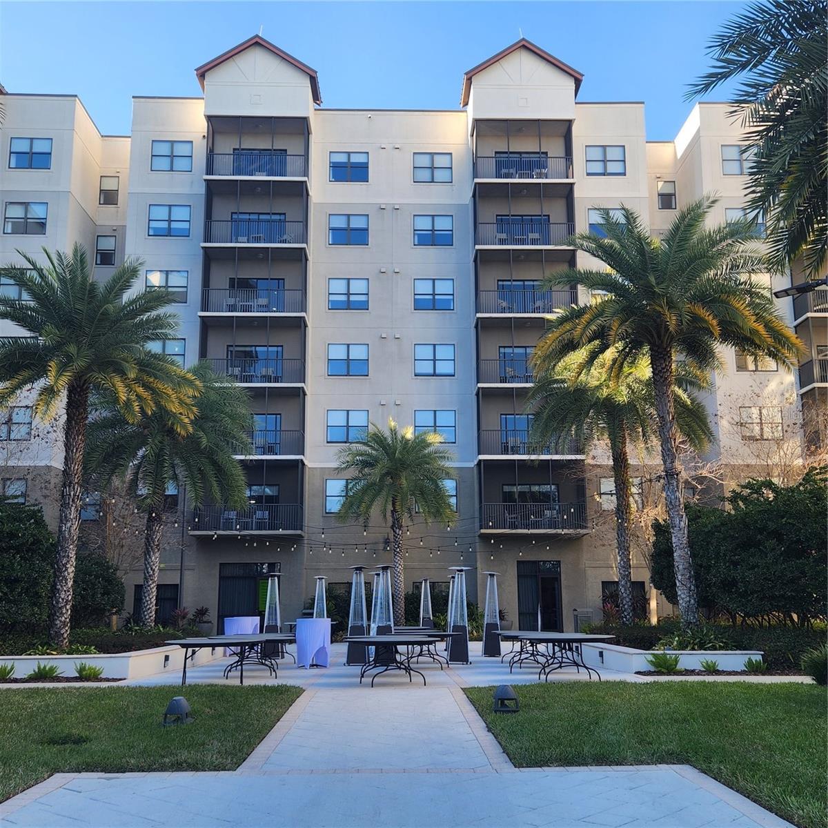 GROVE RESORT AND SPA HOTEL CONDOMINIUM U - Residential