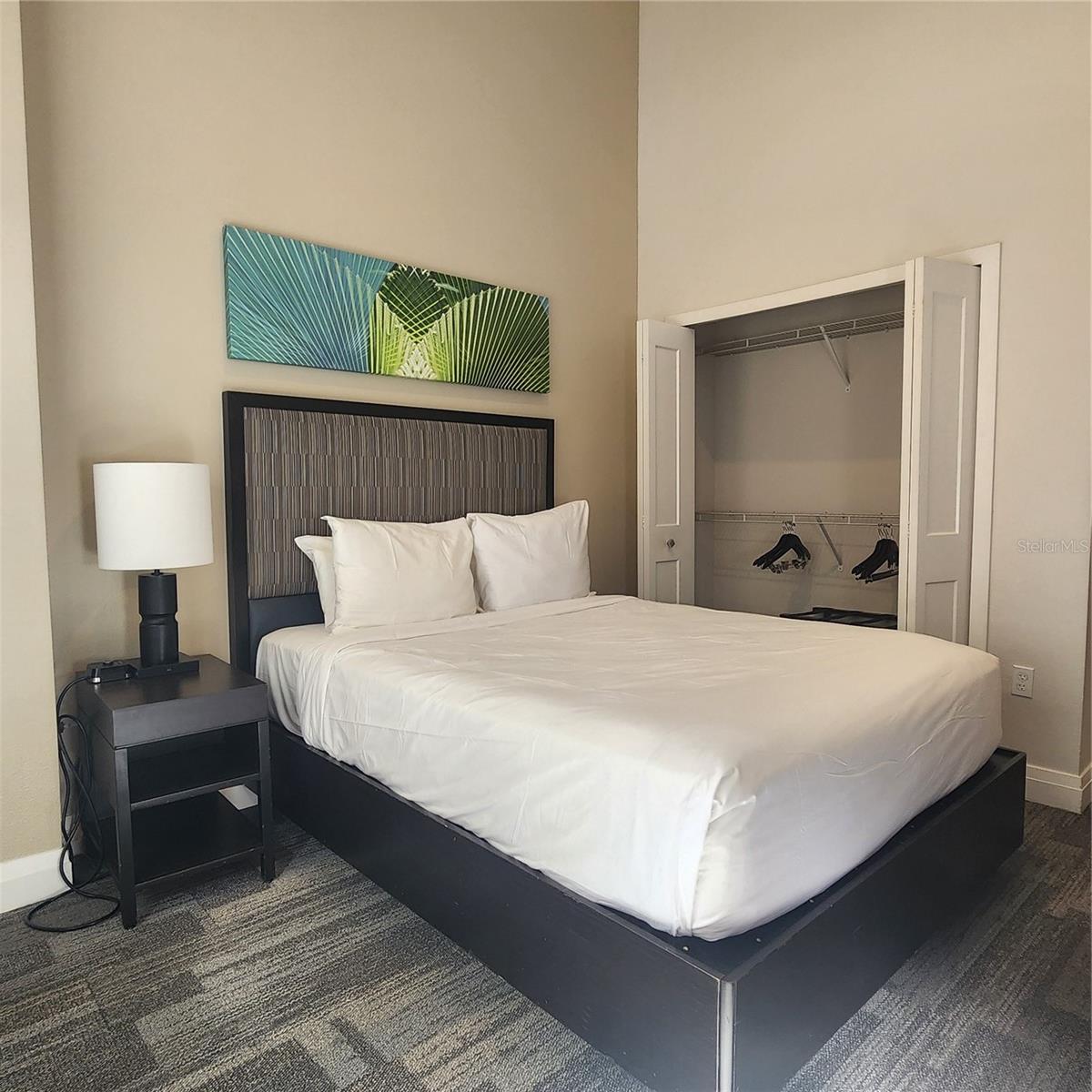 GROVE RESORT AND SPA HOTEL CONDOMINIUM U - Residential