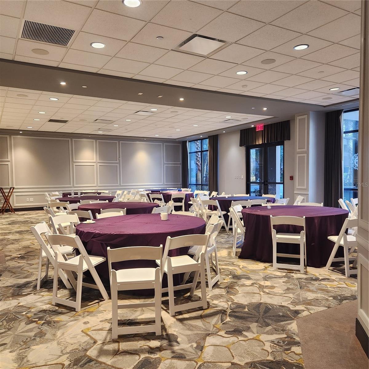 GROVE RESORT AND SPA HOTEL CONDOMINIUM U - Residential