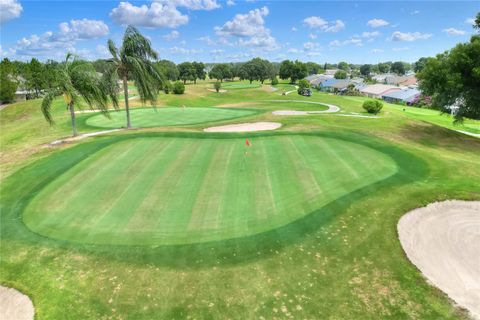 A home in LAKELAND