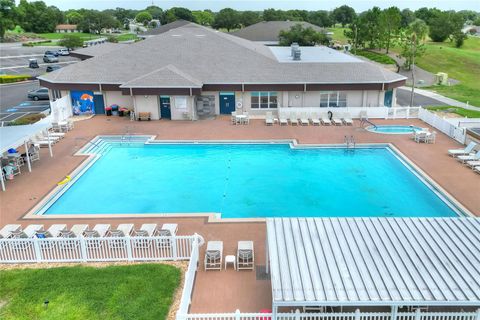 A home in LAKELAND