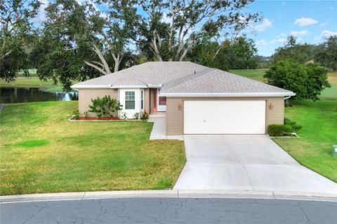 A home in LAKELAND