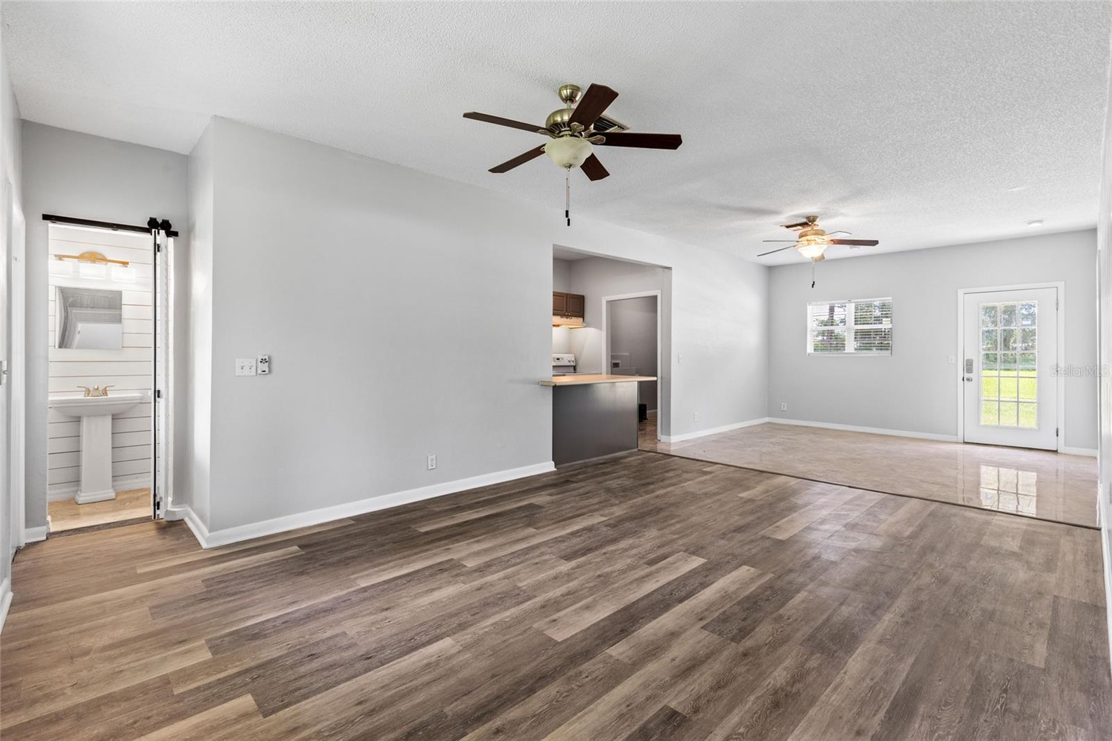 SANTA FE HILLS - Residential