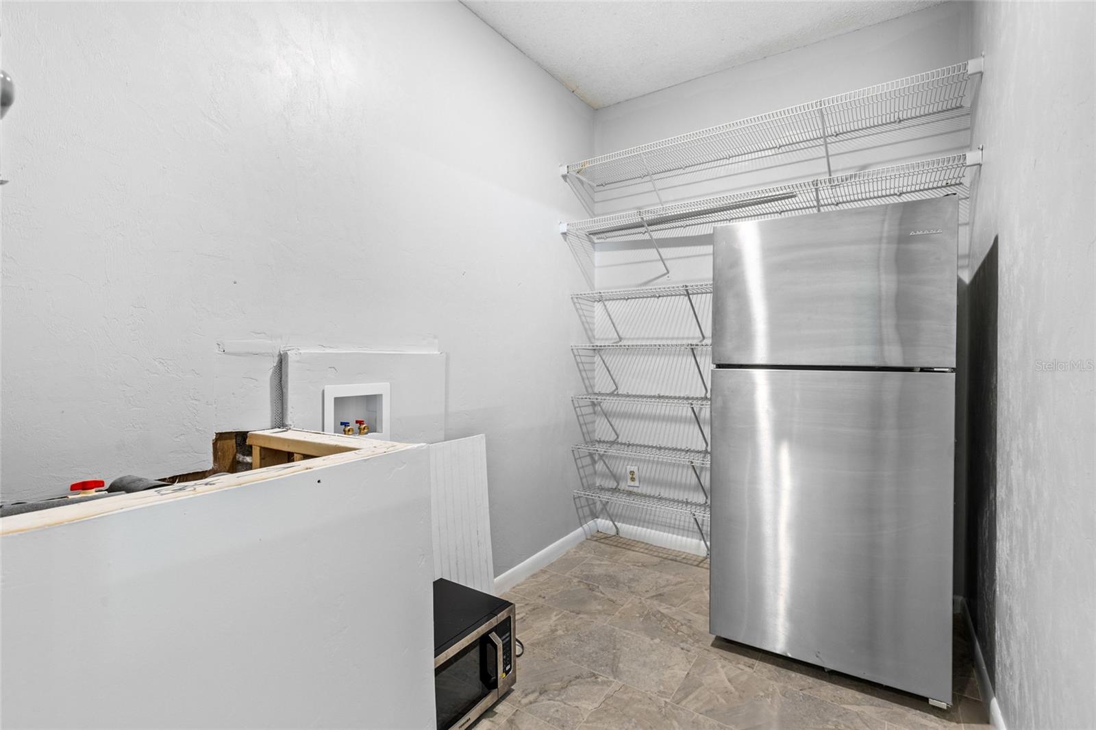 SANTA FE HILLS - Residential