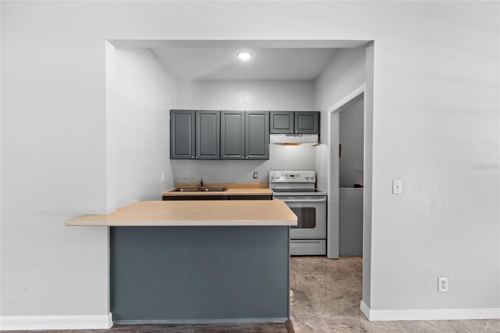 SANTA FE HILLS - Residential