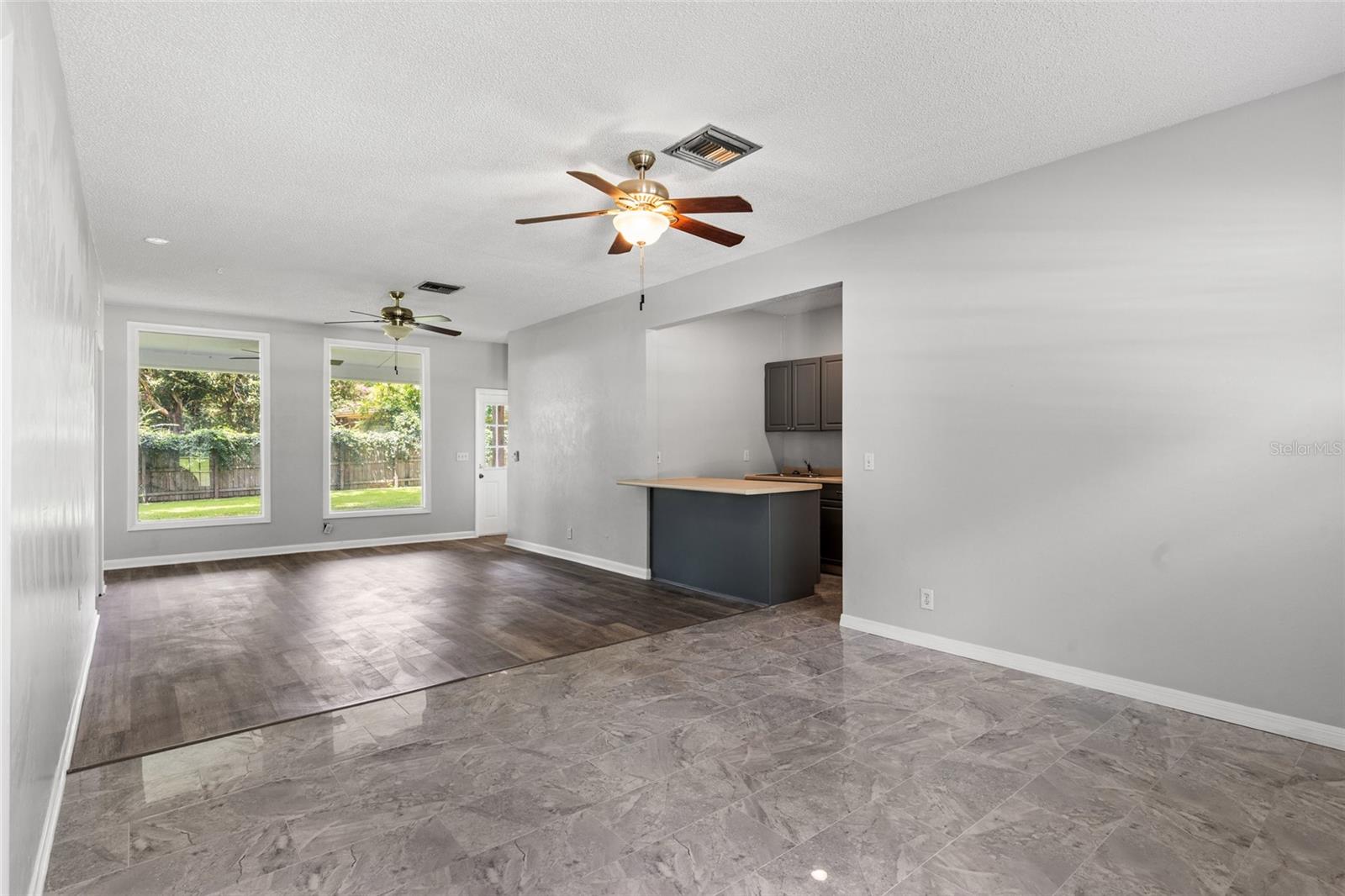 SANTA FE HILLS - Residential