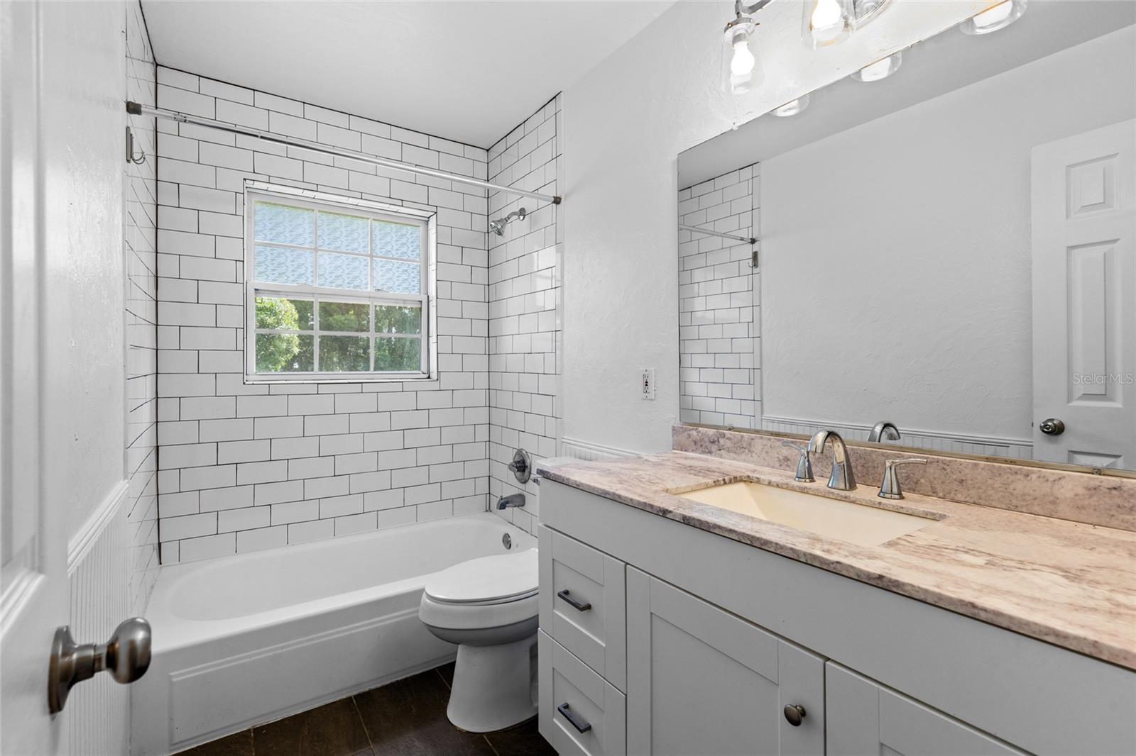 SANTA FE HILLS - Residential