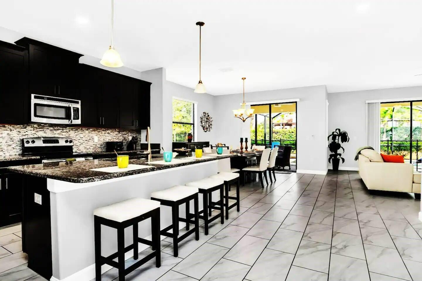 SOLTERRA PH 1 - Residential Lease