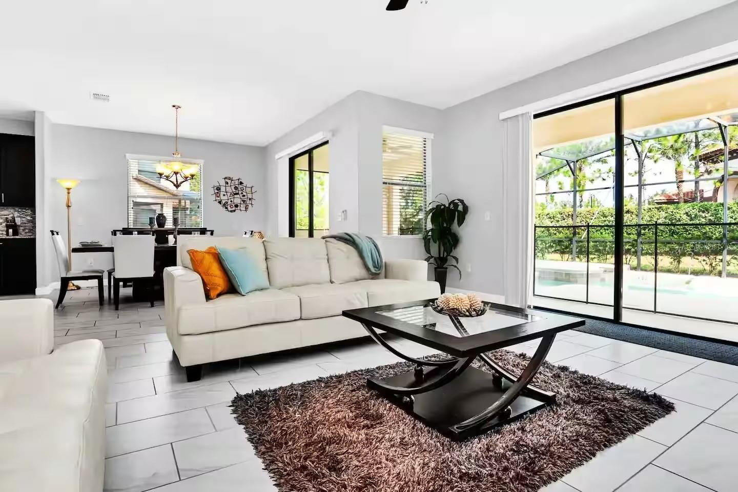 SOLTERRA PH 1 - Residential Lease