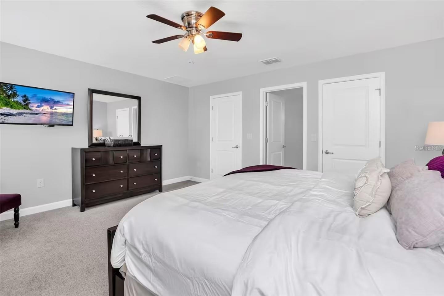 SOLTERRA PH 1 - Residential Lease