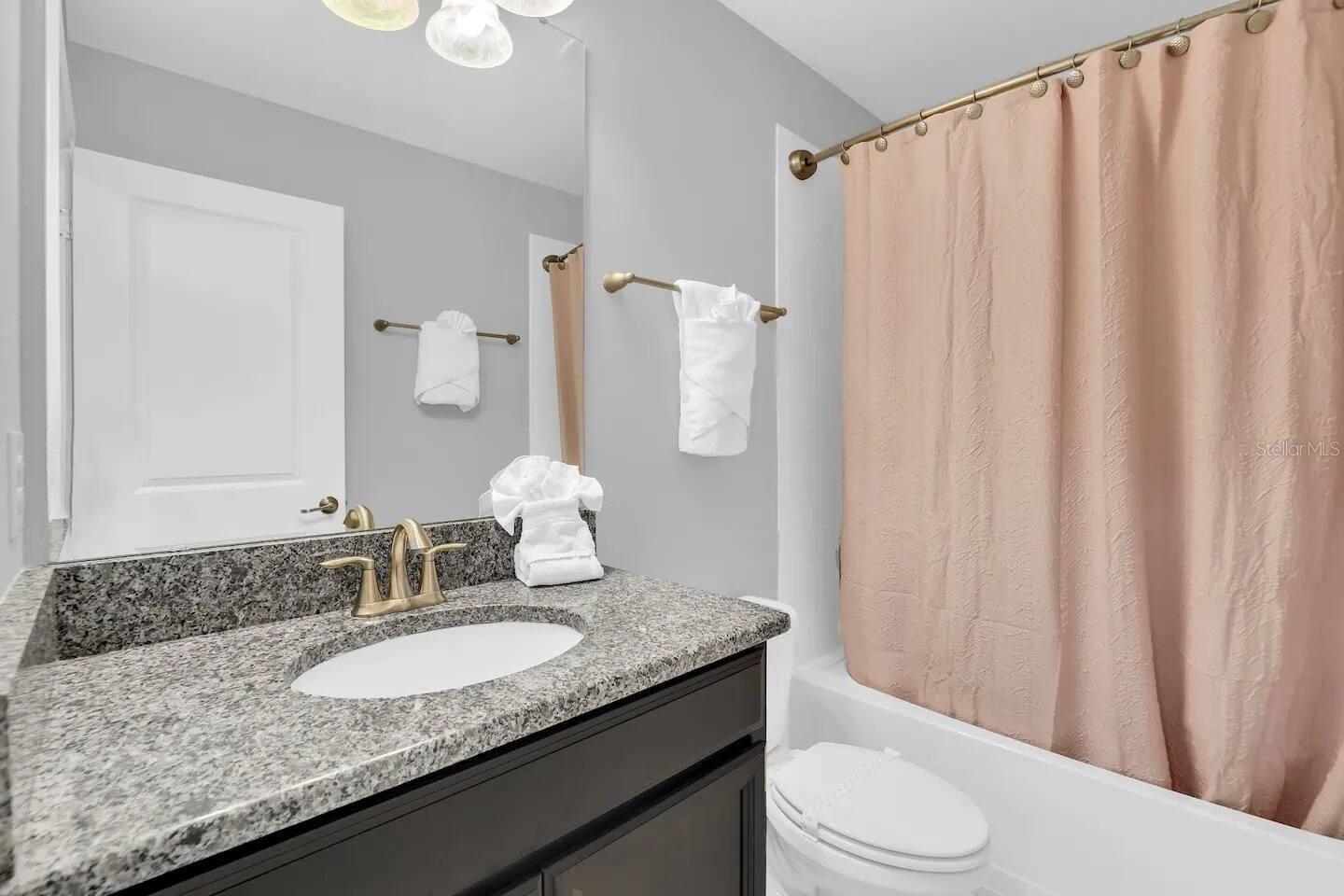 SOLTERRA PH 1 - Residential Lease