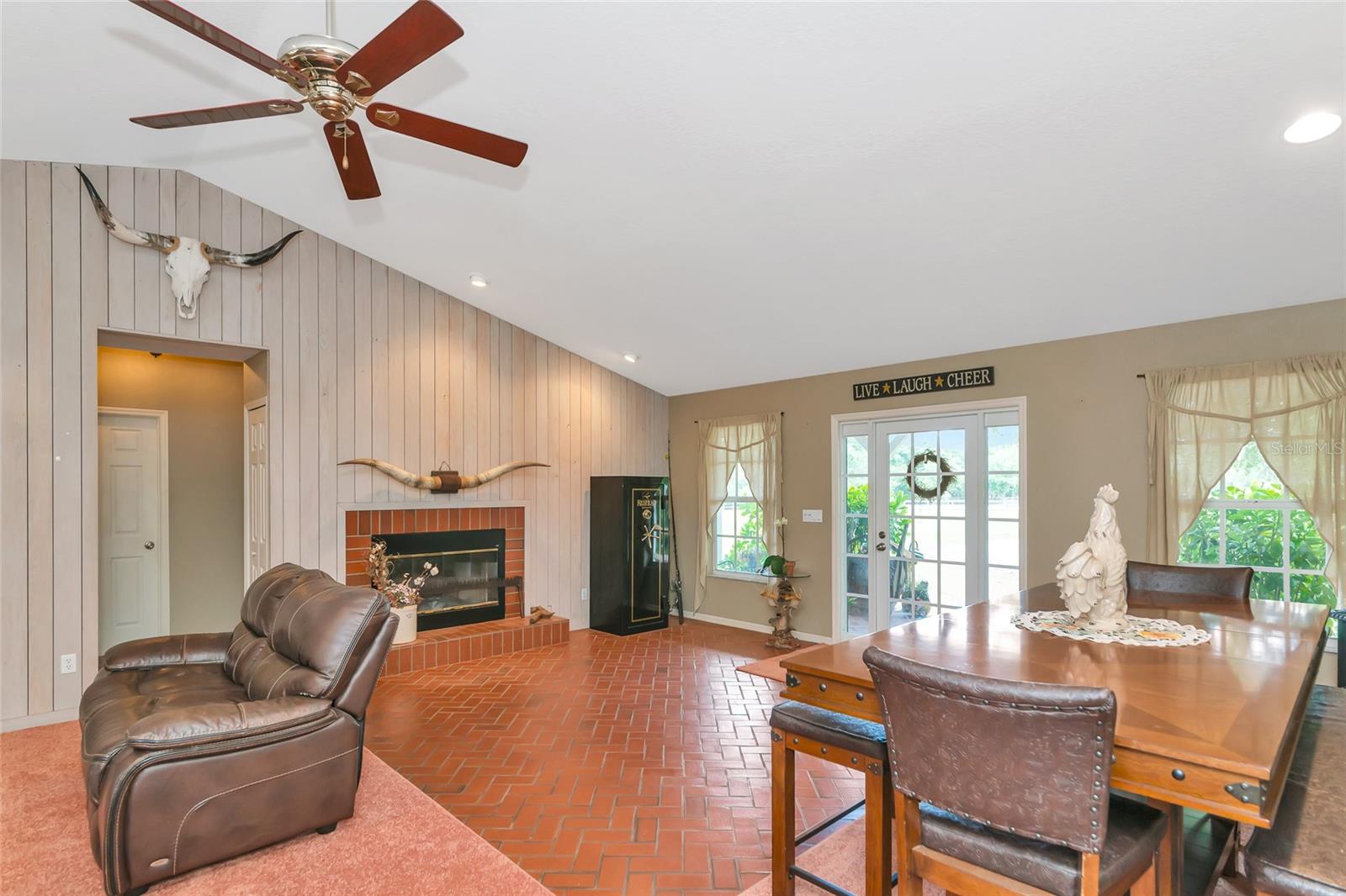 RANCHES AT MOSSY HAMMOCK - Residential