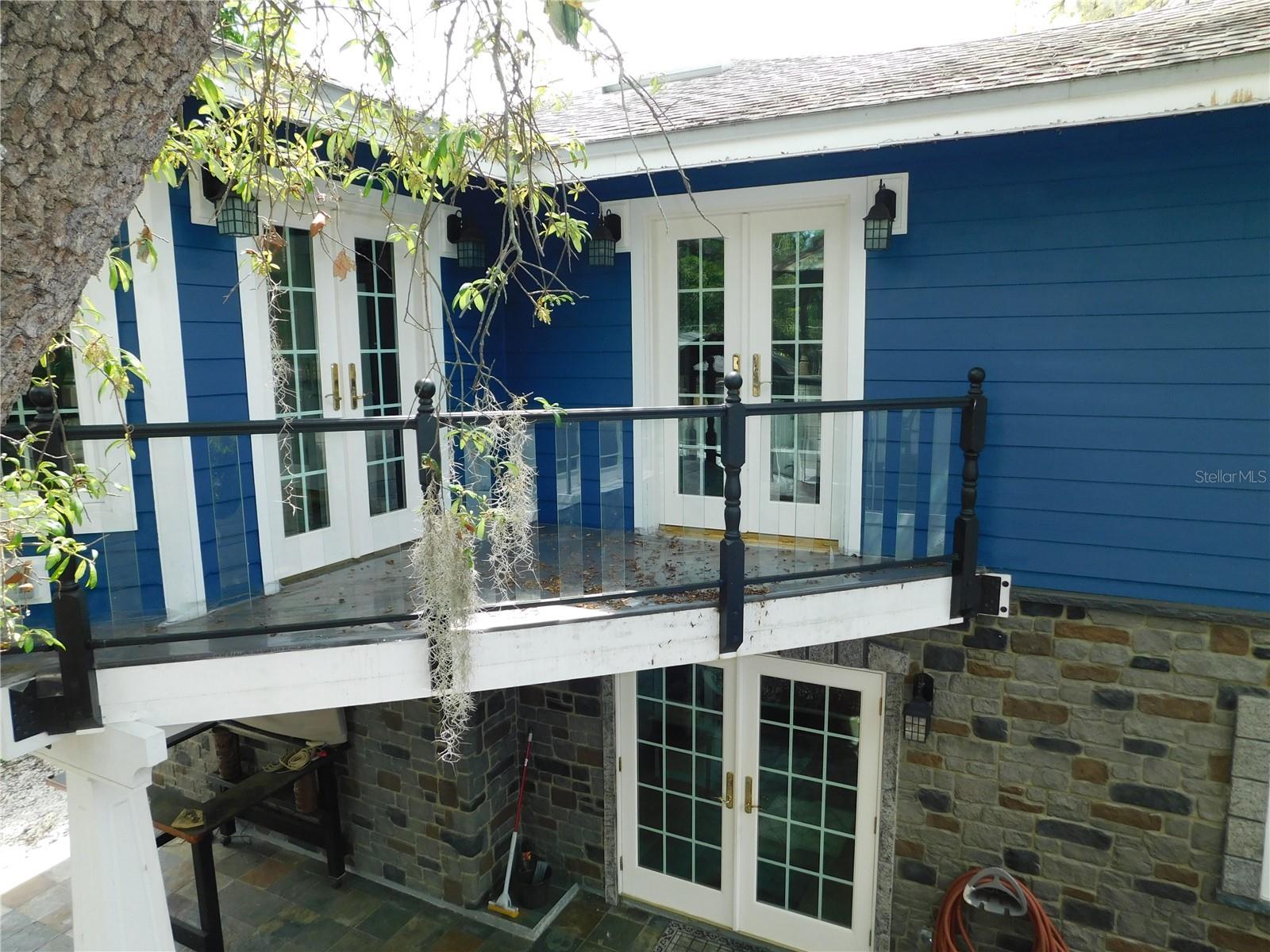 MIRA MAR TERRACE - Residential