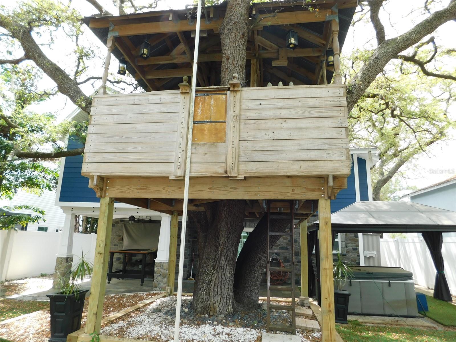 MIRA MAR TERRACE - Residential