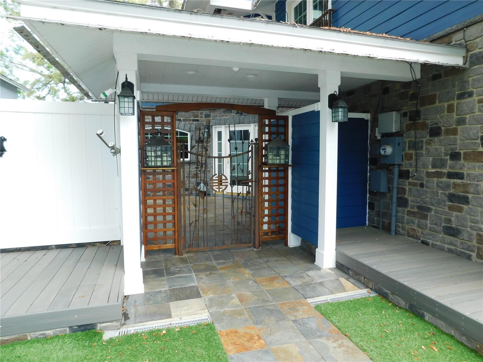 MIRA MAR TERRACE - Residential