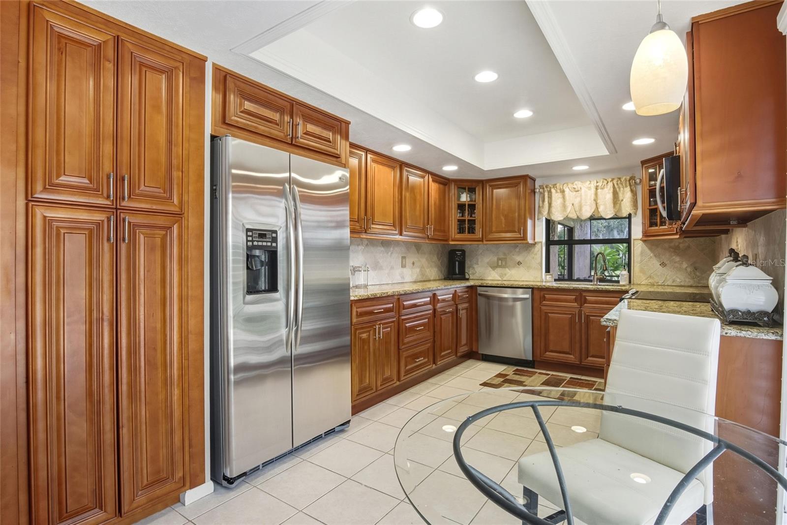 ORANGE TREE COUNTRY CLUB - Residential