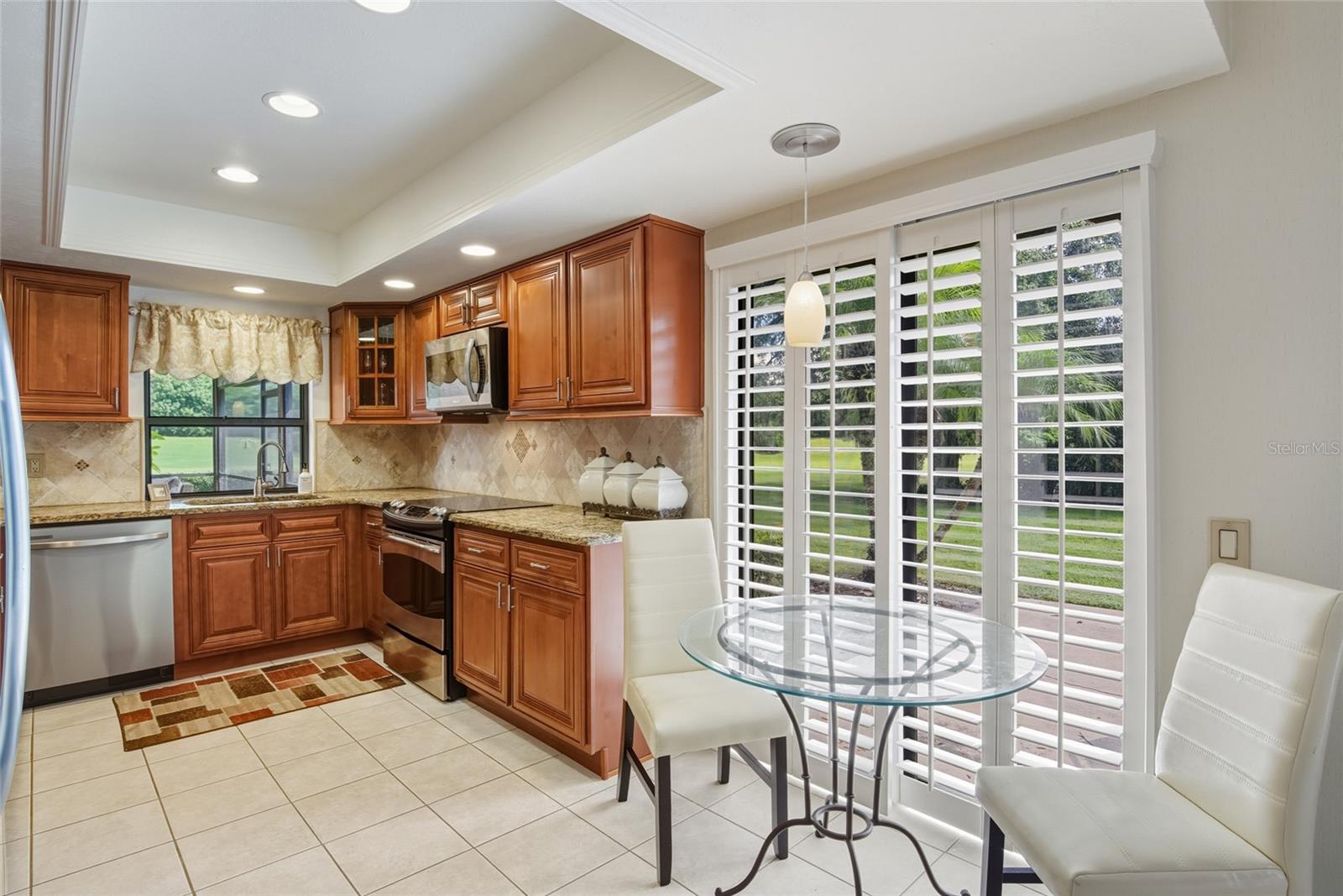 ORANGE TREE COUNTRY CLUB - Residential