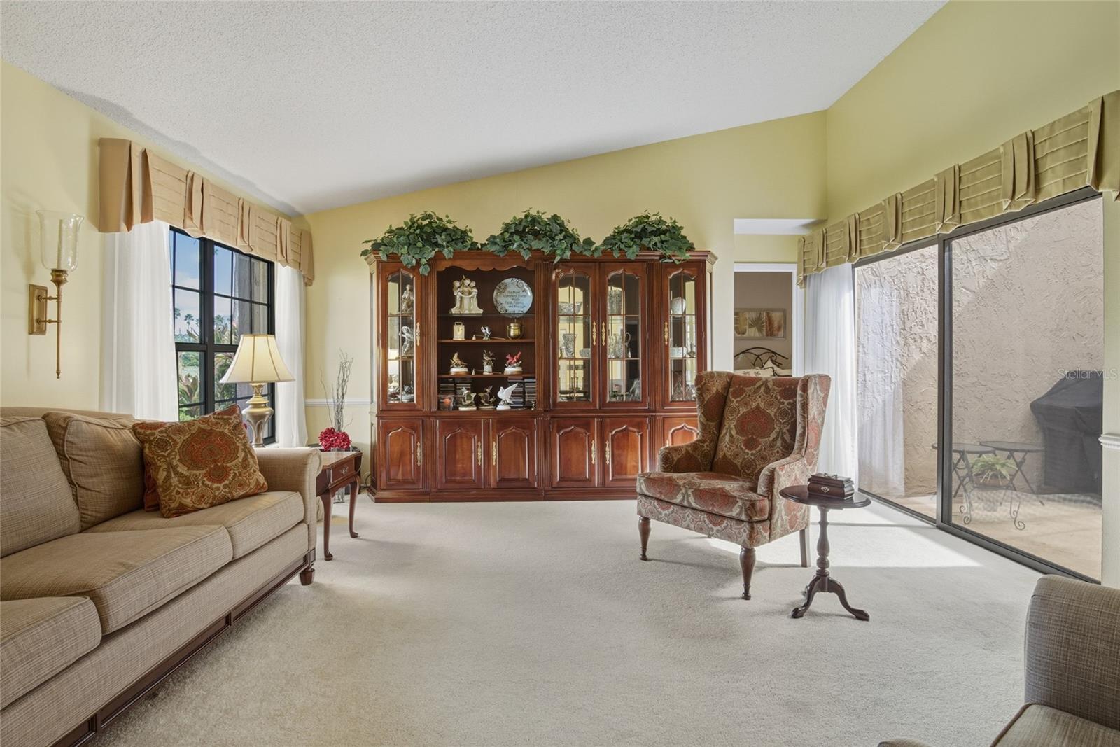 ORANGE TREE COUNTRY CLUB - Residential
