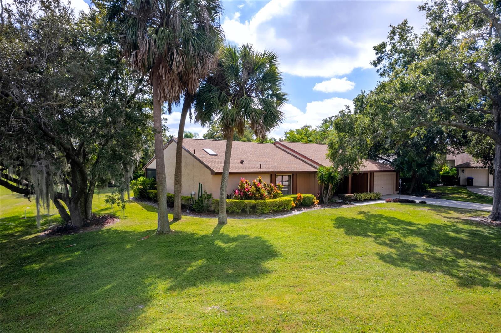 ORANGE TREE COUNTRY CLUB - Residential