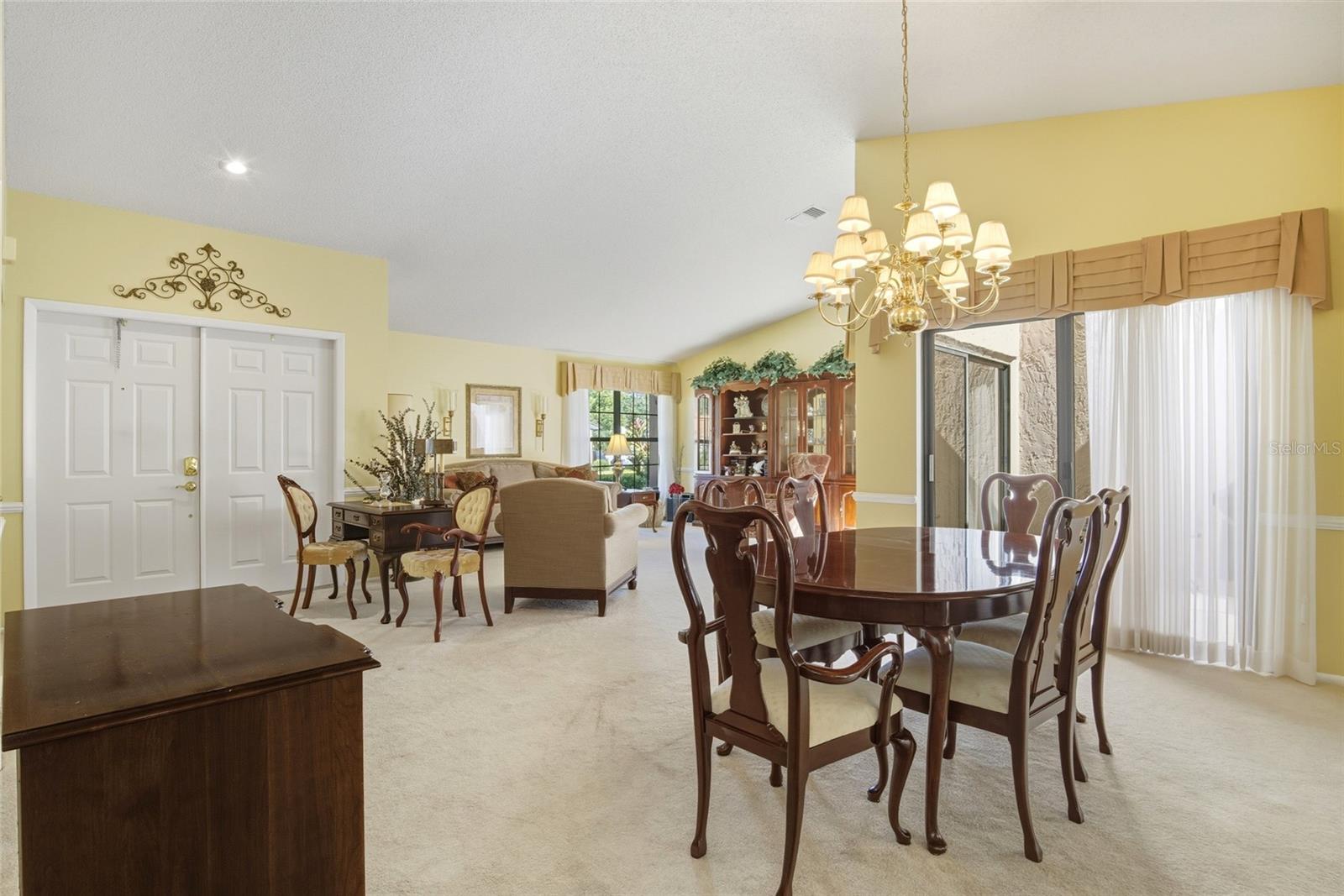 ORANGE TREE COUNTRY CLUB - Residential