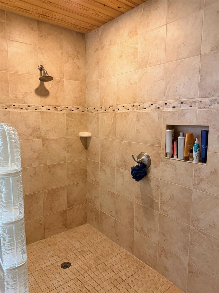 RIVER BEND ESTATES UNREC - Residential