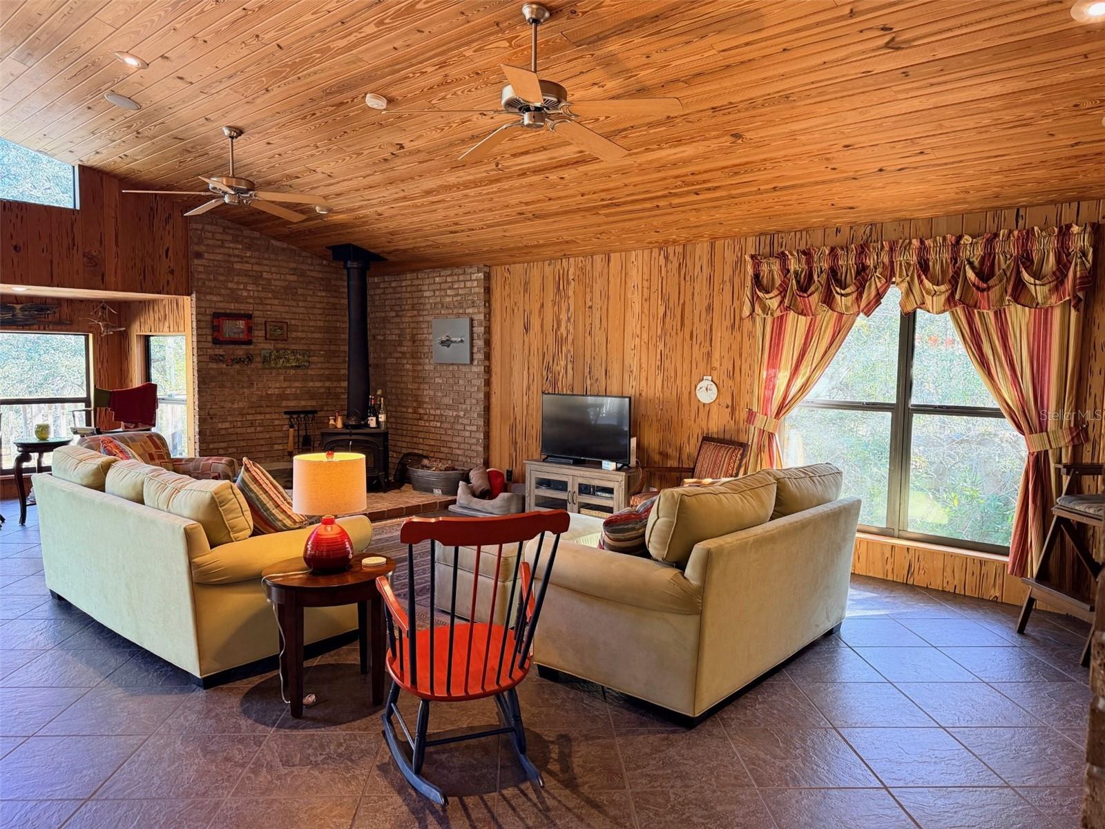 RIVER BEND ESTATES UNREC - Residential