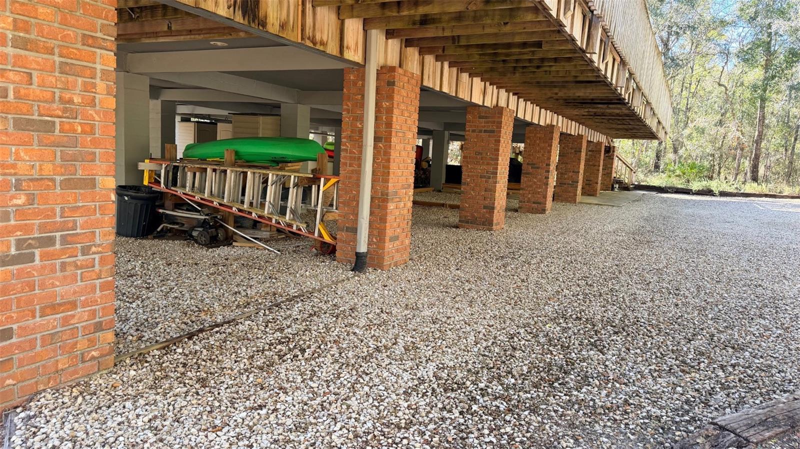 RIVER BEND ESTATES UNREC - Residential