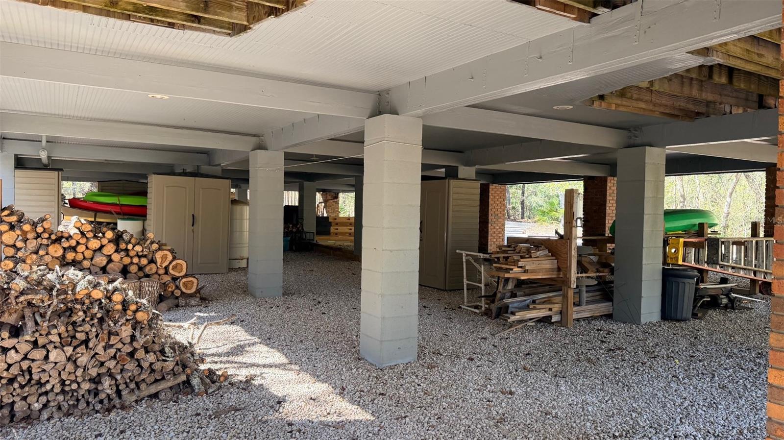 RIVER BEND ESTATES UNREC - Residential